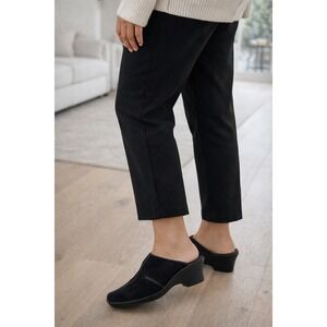 Clarks Black Wedge Mule Clogs Slip On Comfort Shoes Leather Size 7 Minimalist